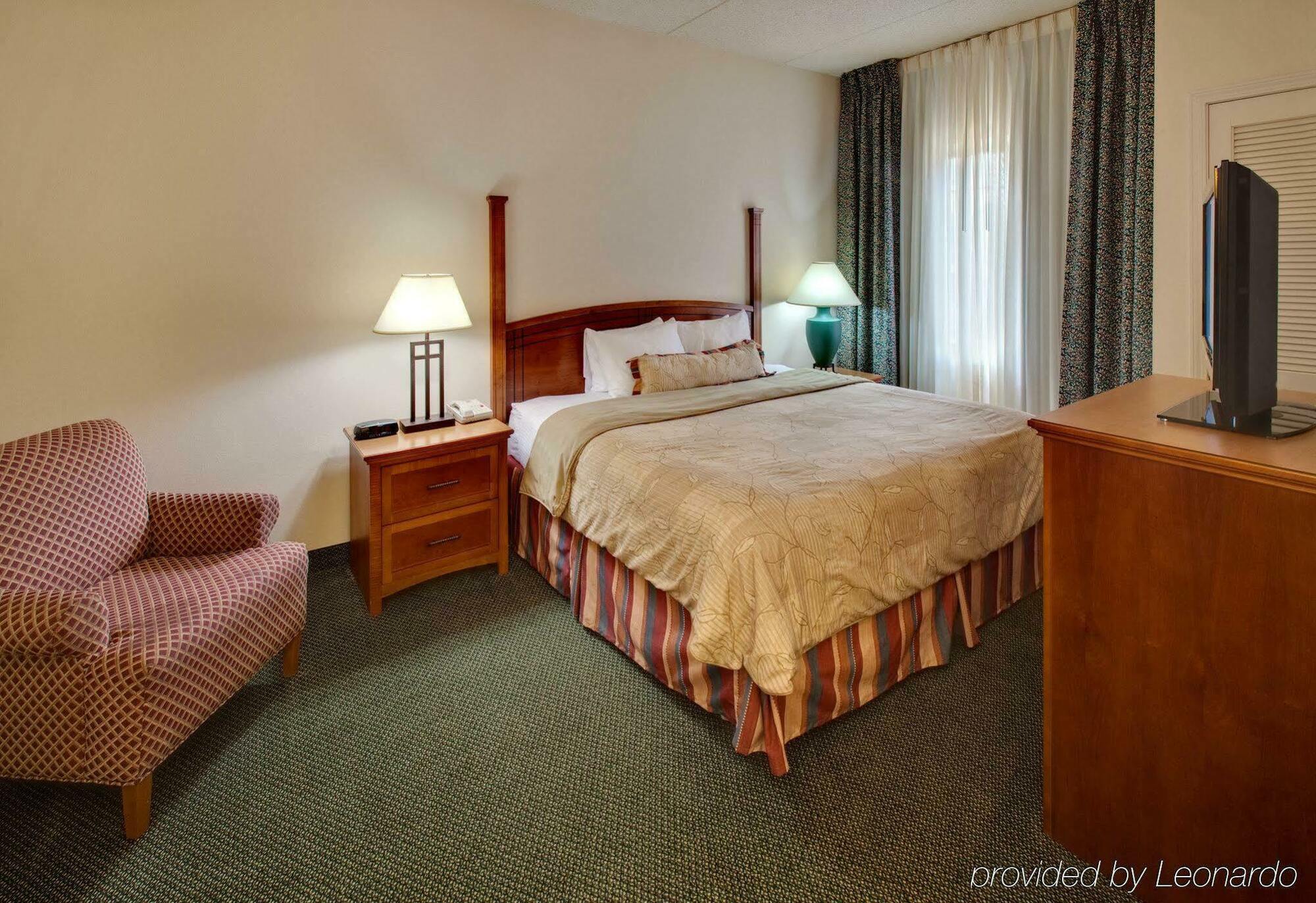 Staybridge Suites Chicago-Oakbrook Terrace By Ihg Room photo